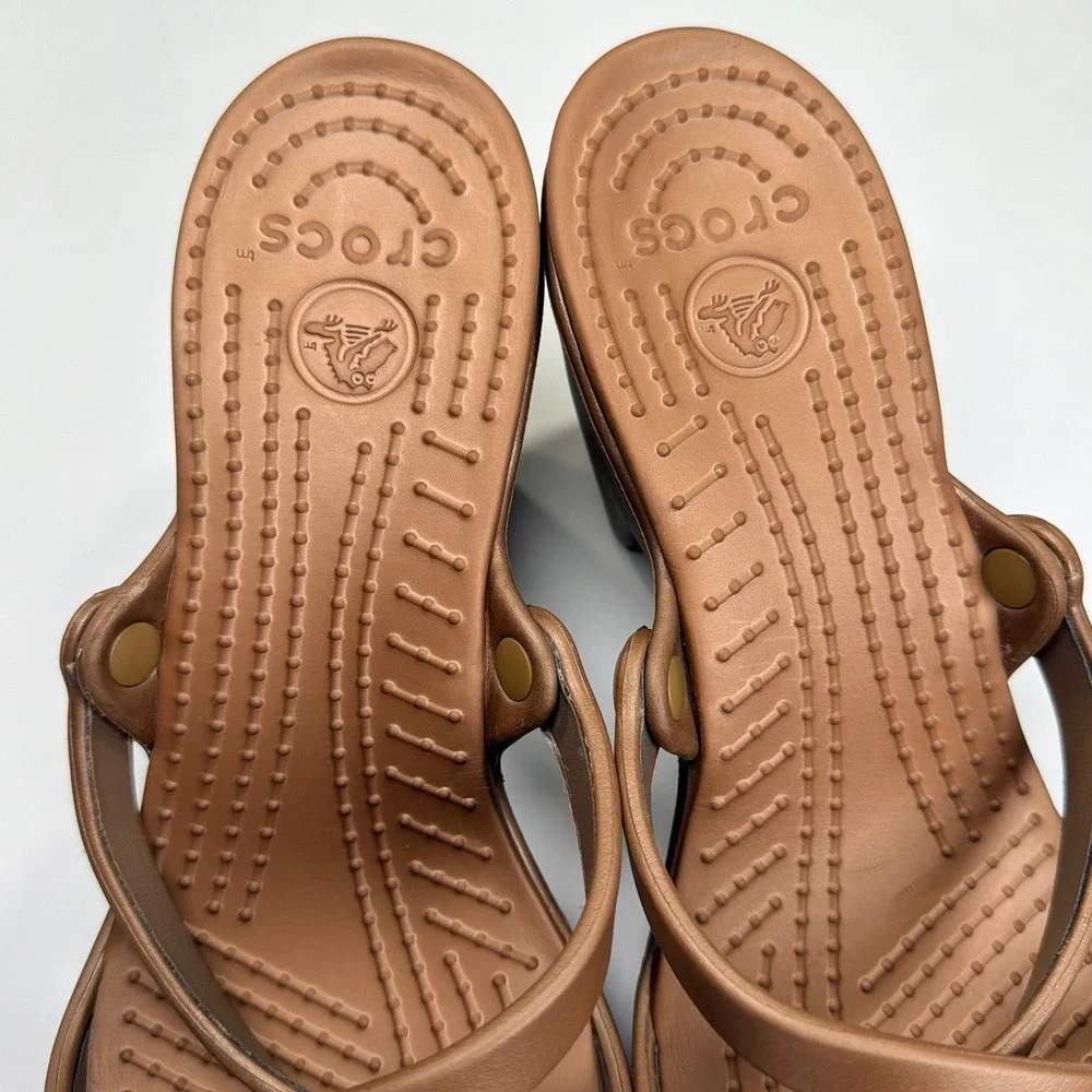 NEW Crocs Cyprus Heel Sandal Women 10 Bronze Metallic Strappy Rare Retro Comfort